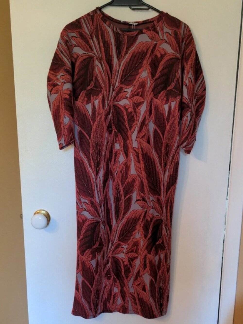Zara Burgundy Grey Coral Leaf-Print Midi Shift Dress Size Small NWT - Picture 3 of 9